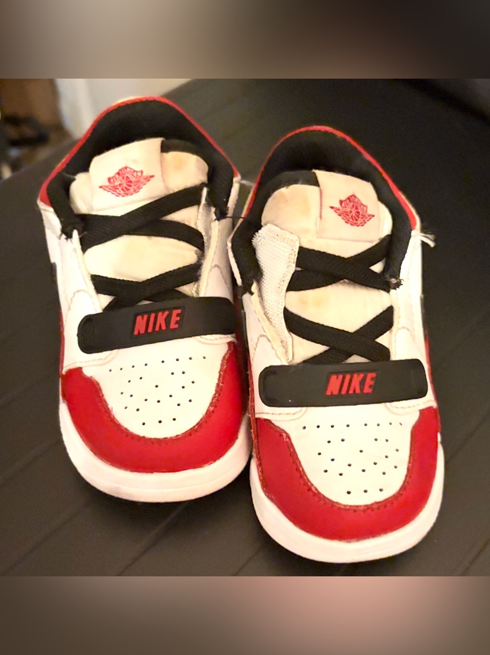 Nike Kids White and Red Low-Top Sneakers with Black Accents